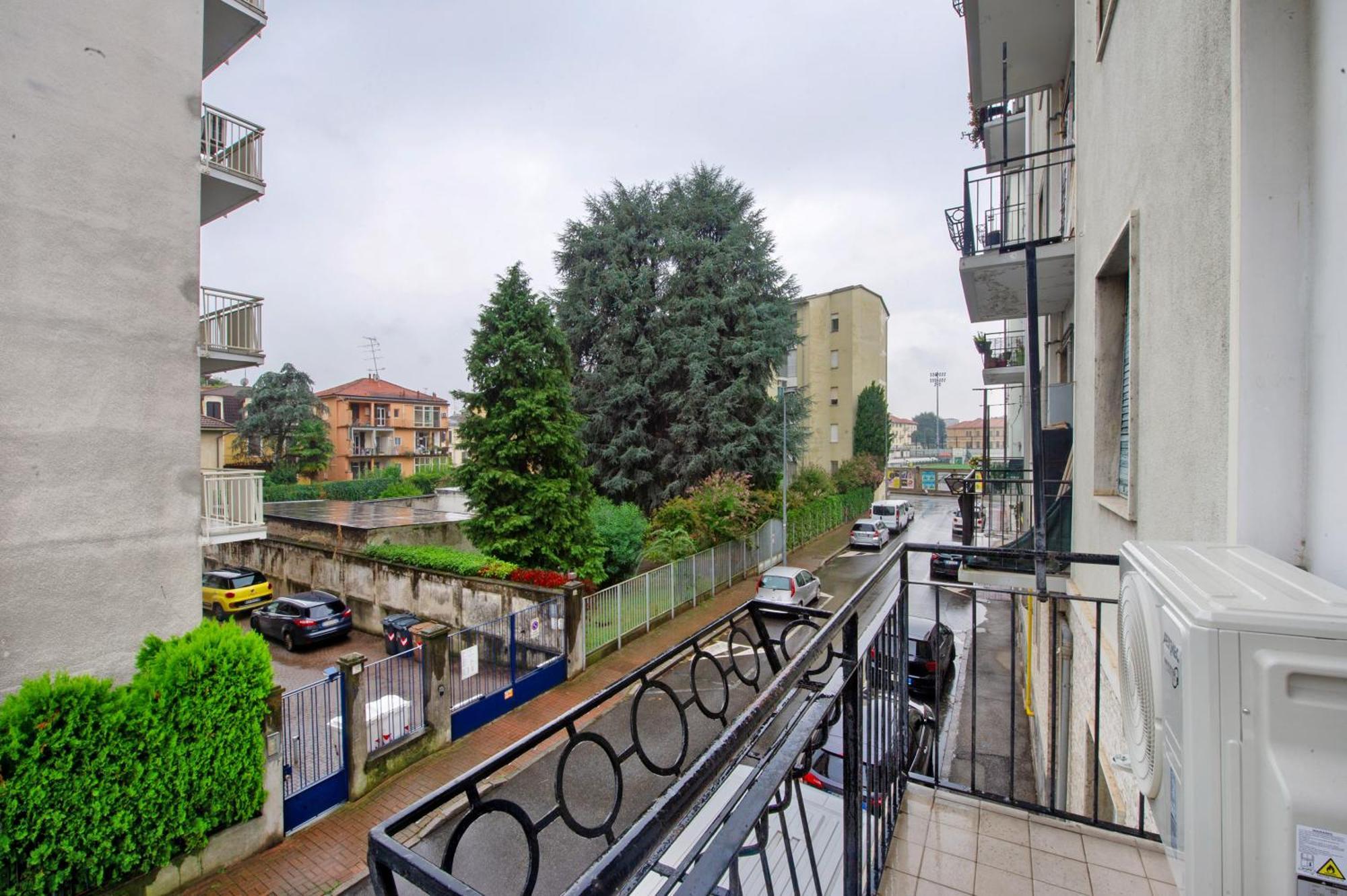 Alesa Apartament Верчеллі Екстер'єр фото